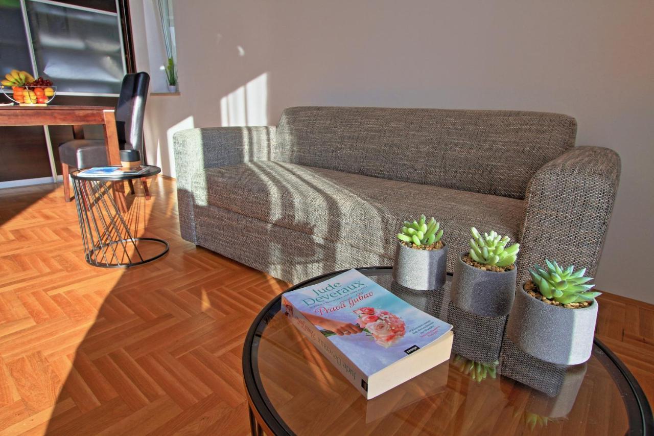 Studio Apartman Luka Senj  Eksteriør billede
